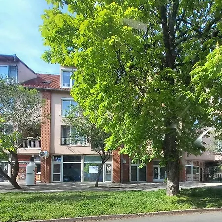 Rozsa Apartment Keszthely